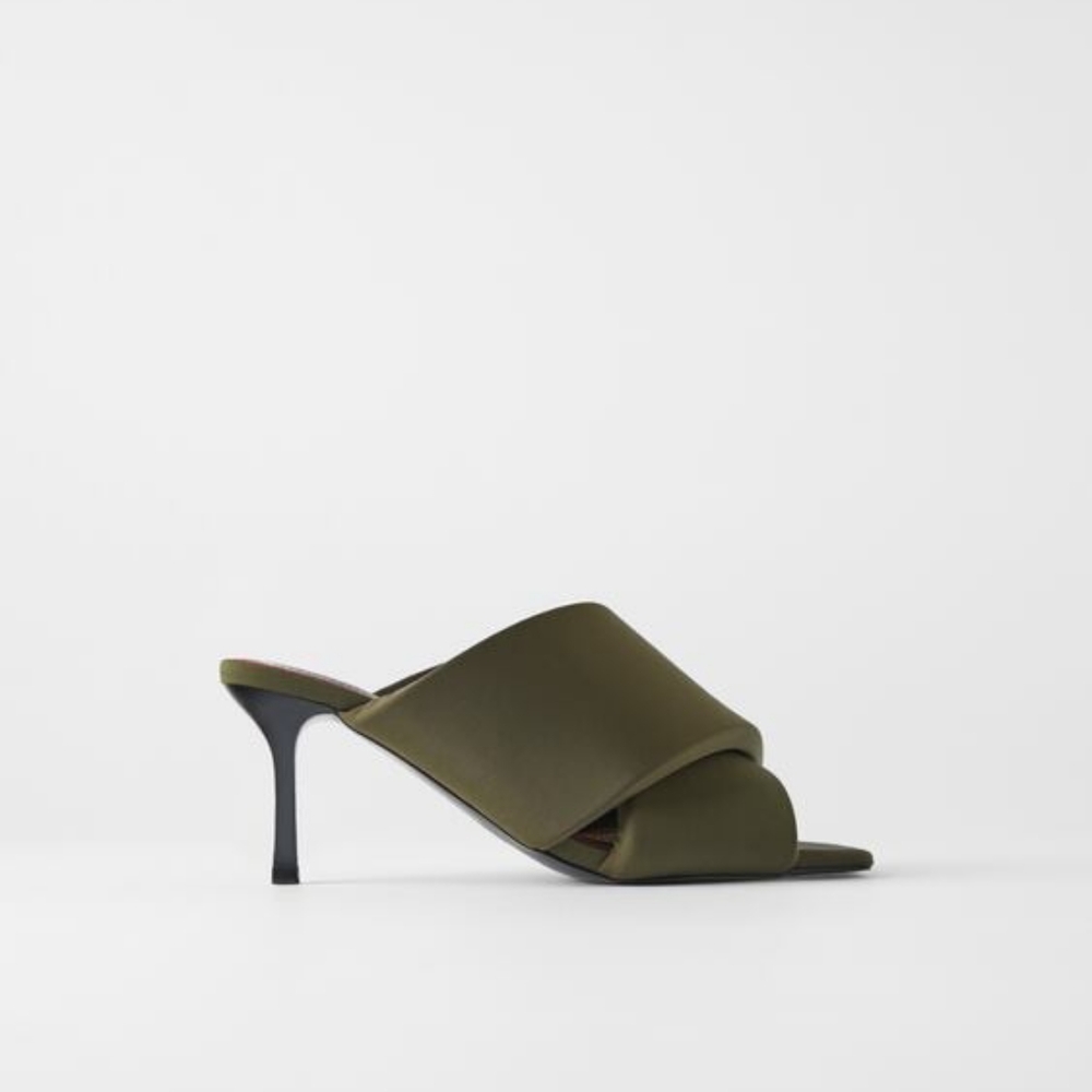 Zara Sandals with Quilted Crossed Straps